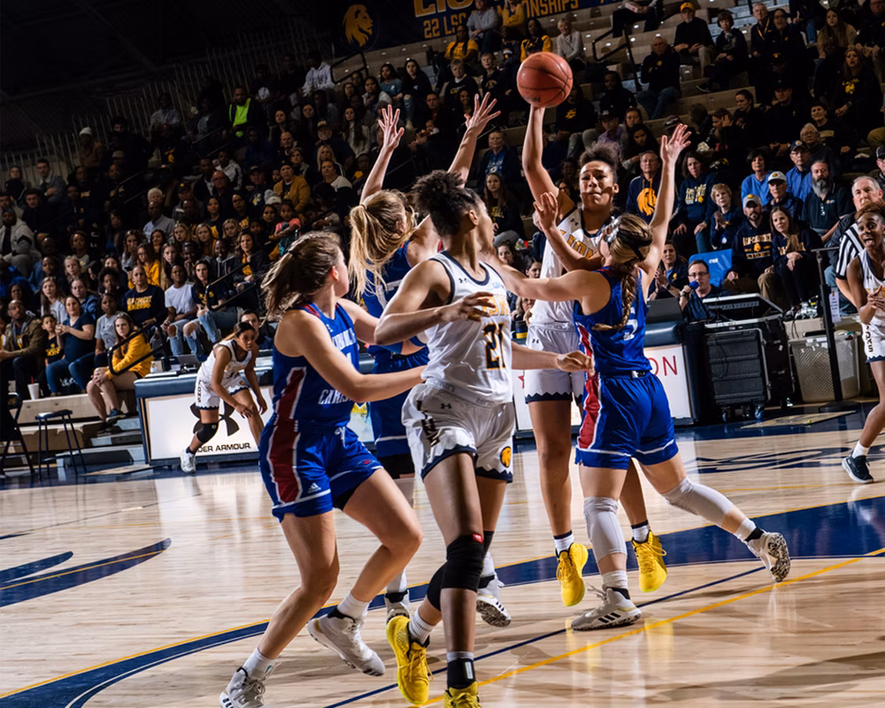 Photo of women's basketball game