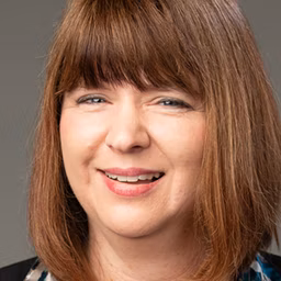 Shelli Wynants headshot